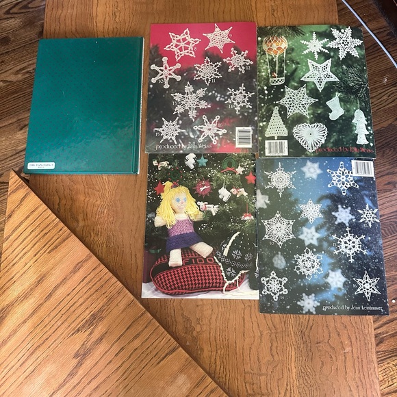 Christmas crochet book bundle - Picture 2 of 7